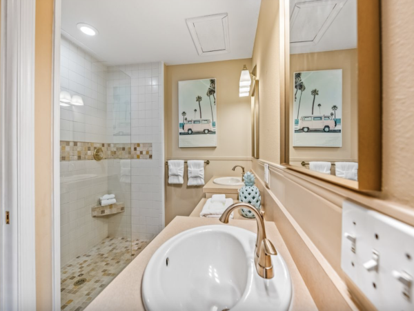 Lido Key Vacation Home with 2 Bedroom and Private Pool